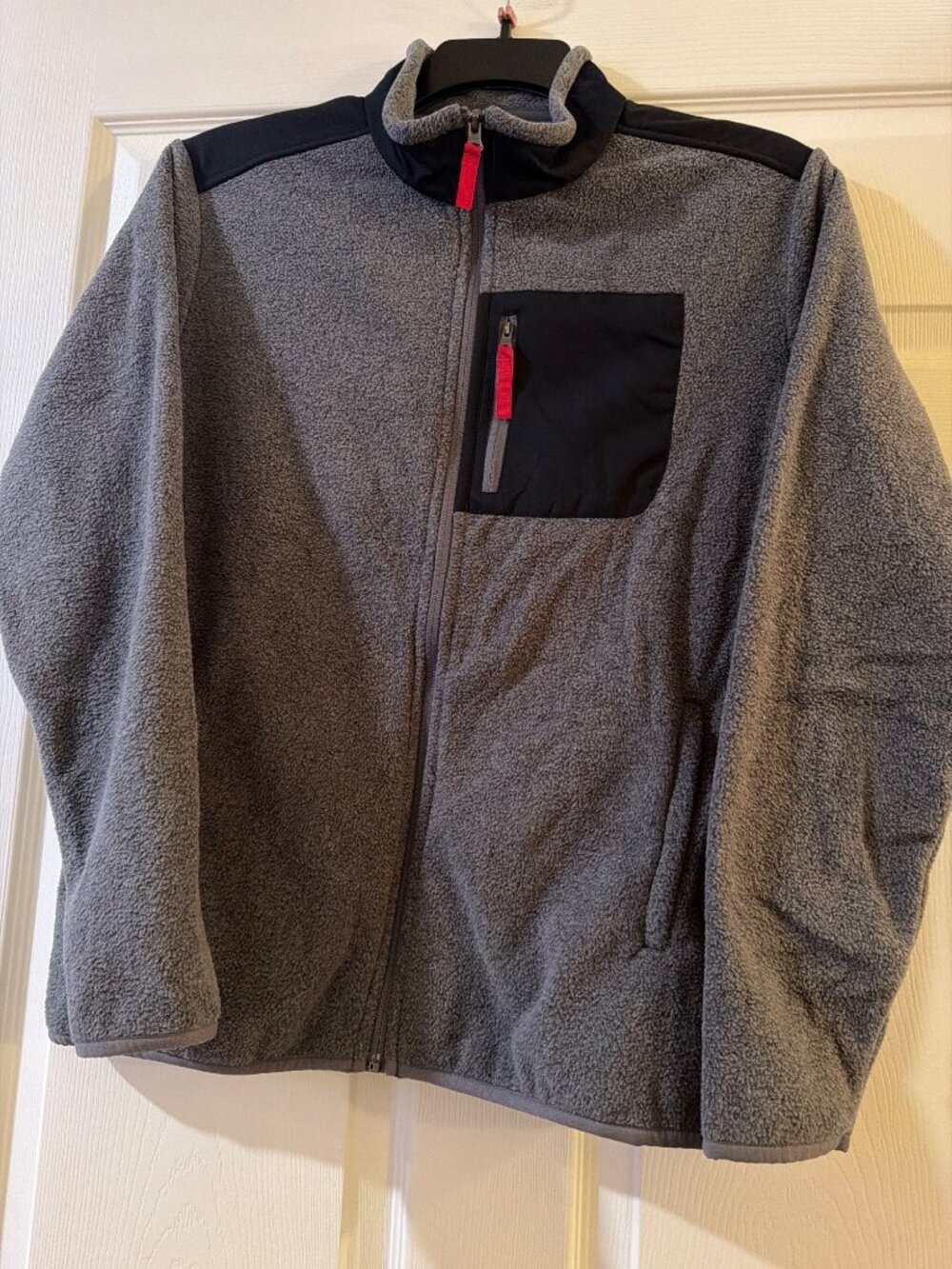 Essentials Mens Gray Full-Zip Fleece Jacket With Black Accents Size M Mad